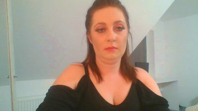 SophieFlirty live cam on Cam4