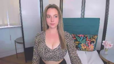 SophieNatural live cam on Cam4