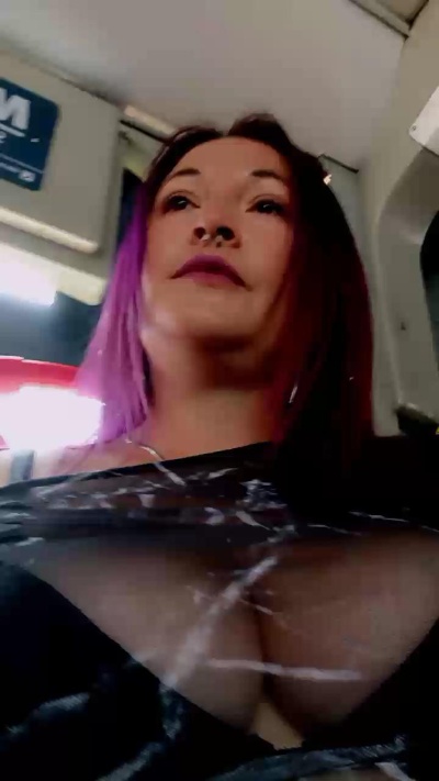 Sophie_Banger live cam on Cam4