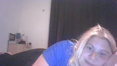 Sophiebabe1 live cam on Cam4