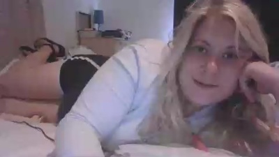 Sophiebabe1 live cam on Cam4