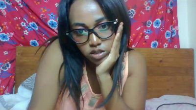 Soreyah_Sexee live cam on Cam4