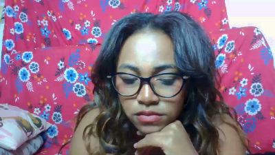Soreyah_Sexee live cam on Cam4