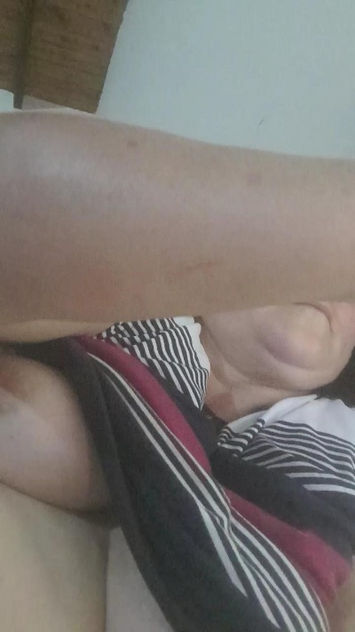 Sorprecita30_ live cam on Cam4