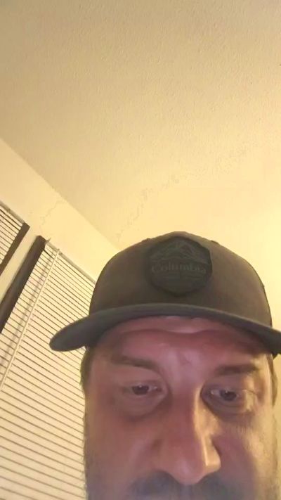 SorryMoM2525 live cam on Cam4
