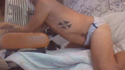 SoumisHotCho live cam on Cam4