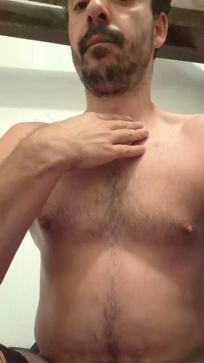 SoumiseMale live cam on Cam4