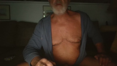 SouthmaleFR live cam on Cam4