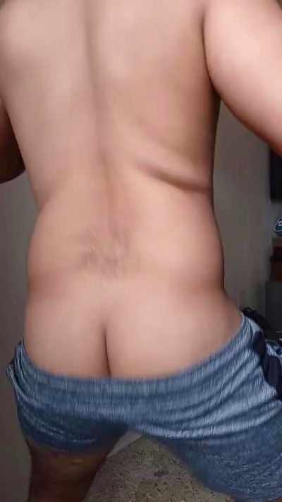 SoyBetoCuellar live cam on Cam4