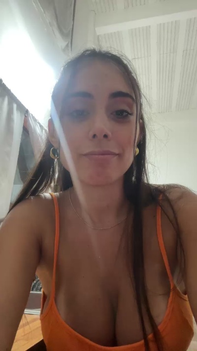 Soy_aye live cam
