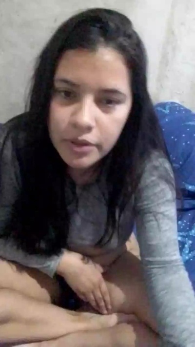 Soy_sashaa live cam on Cam4
