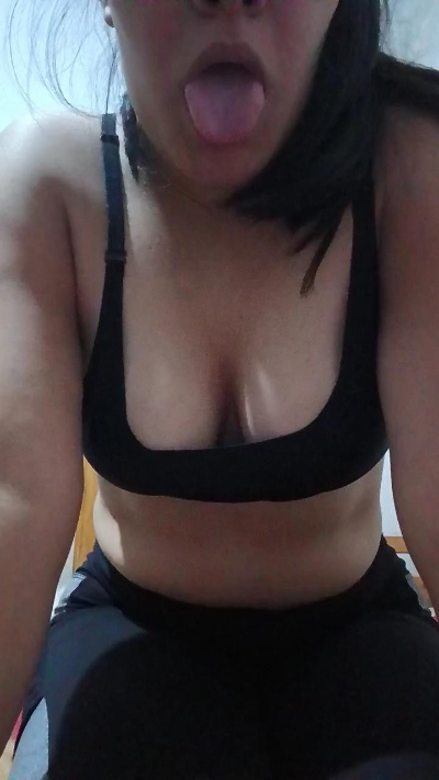 Soy_sashaa live cam on Cam4