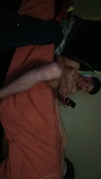 Soytullo_23 live cam on Cam4