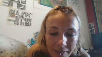 SpacerWoman live cam on Cam4