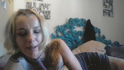SpacerWoman live cam on Cam4