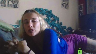 SpacerWoman live cam on Cam4