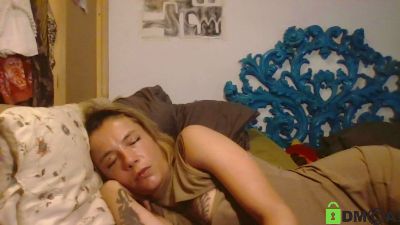 SpacerWoman live cam on Cam4