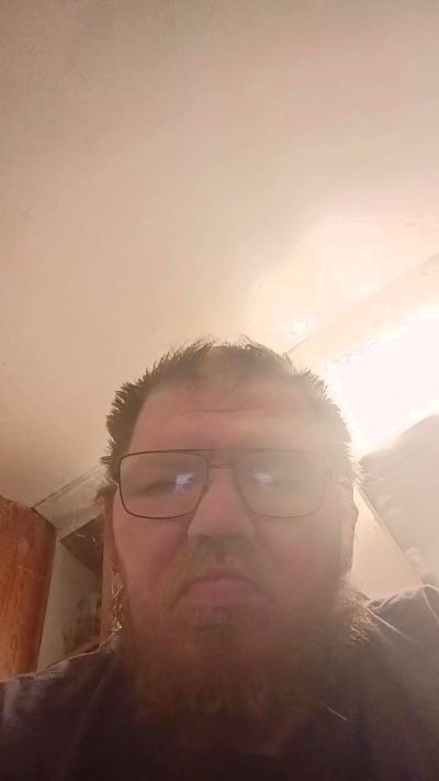 Spencer8181 live cam on Cam4