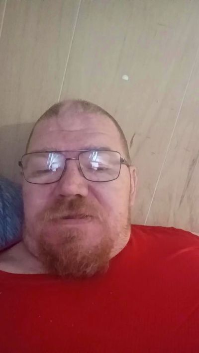 Spencer8181 live cam on Cam4