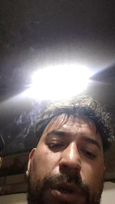 SpermMan01 live cam on Cam4