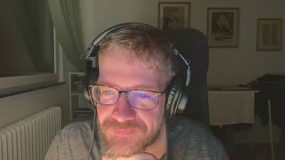 Sphaero live cam on Cam4