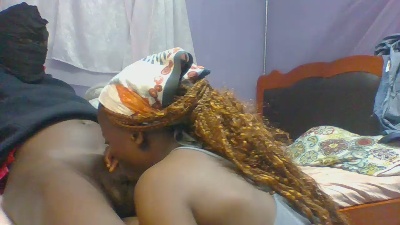 Spicyitcouple live cam on Cam4