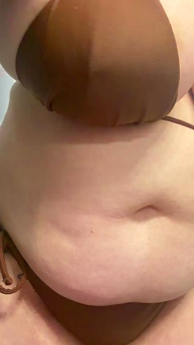 Spicylatinmami live cam on Cam4