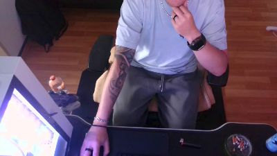 Spritzer1411 live cam on Cam4