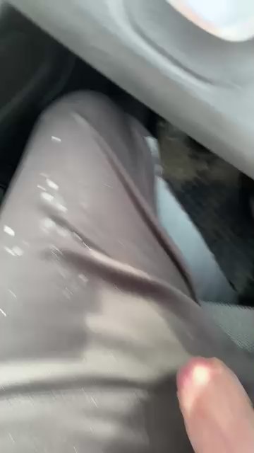 Spunkyj4u live cam on Cam4