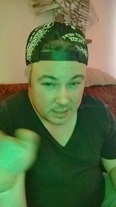 Spyder698 live cam on Cam4