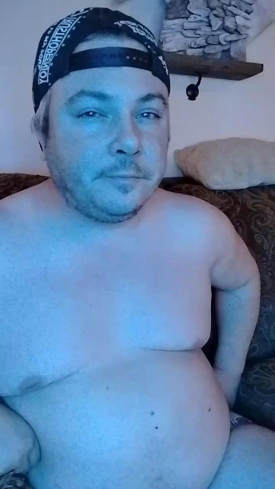 Spyder698 live cam on Cam4