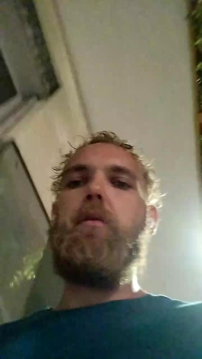 Spyrosseagapw live cam on Cam4