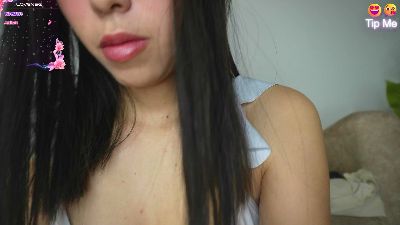 SquirtTeen live cam on Cam4