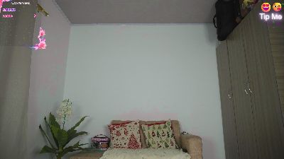 SquirtTeen live cam on Cam4