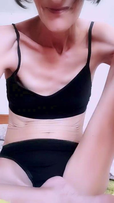 SquirtValentina live cam on Cam4