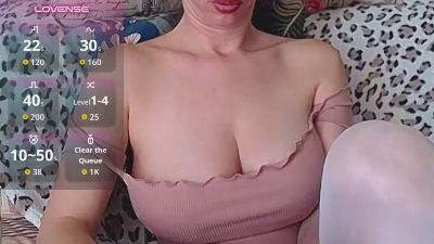 SquirtyEleanor live cam on Cam4