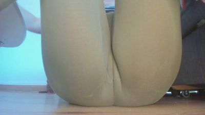 SquirtyLady41 live cam on Cam4