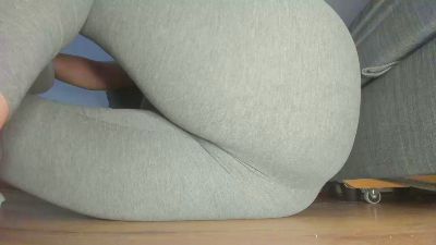 SquirtyLady41 live cam on Cam4