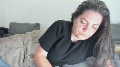 SquirtyLady41 live cam on Cam4