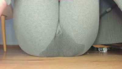SquirtyLady41 live cam on Cam4