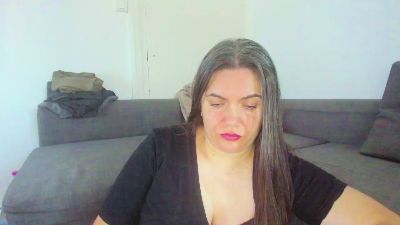 SquirtyLady41 live cam on Cam4