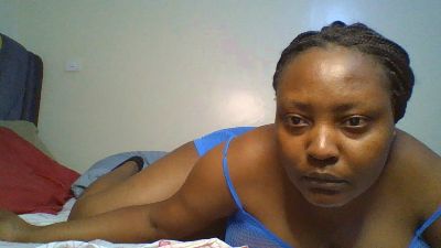 Squuirtingslut5 live cam on Cam4