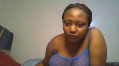 Squuirtingslut5 live cam on Cam4