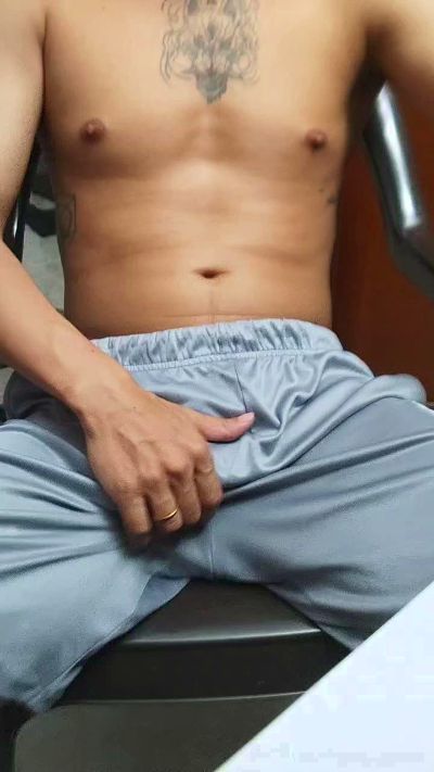 SrIncognito666 live cam on Cam4