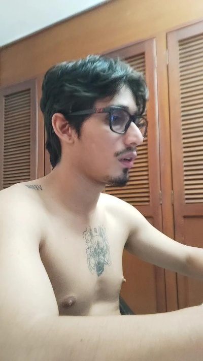 SrIncognito666 live cam on Cam4