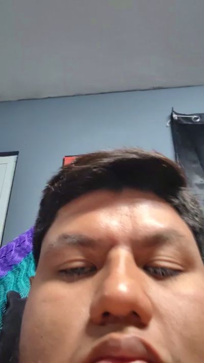 Srfrogs9999 live cam on Cam4
