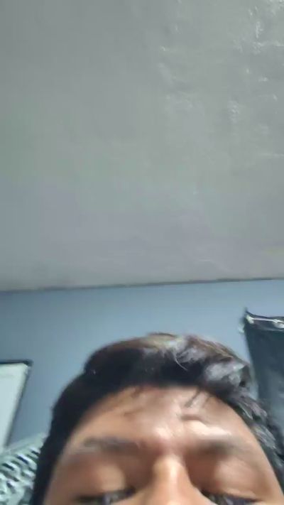 Srfrogs9999 live cam on Cam4