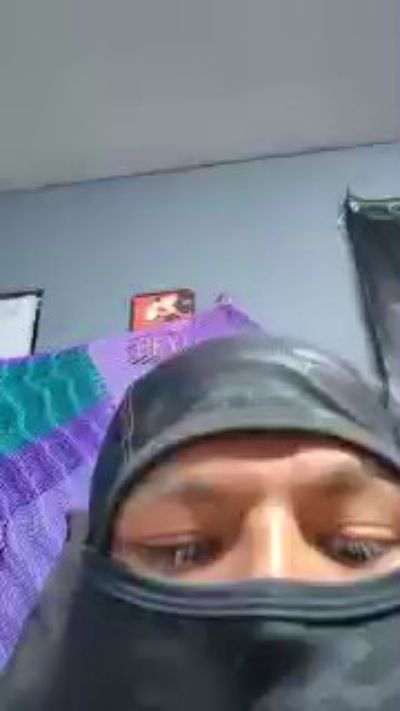 Srfrogs9999 live cam on Cam4