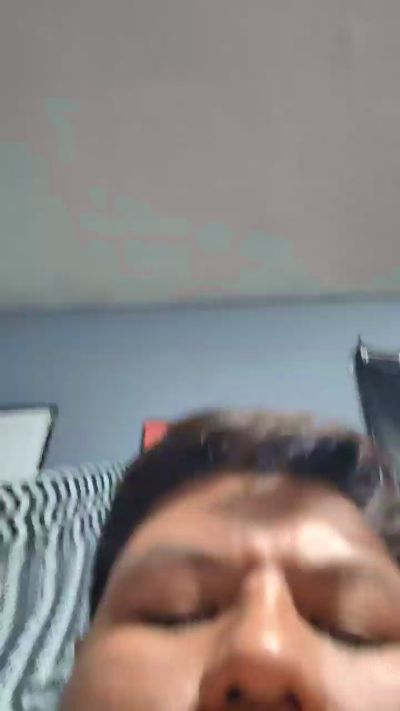 Srfrogs9999 live cam on Cam4