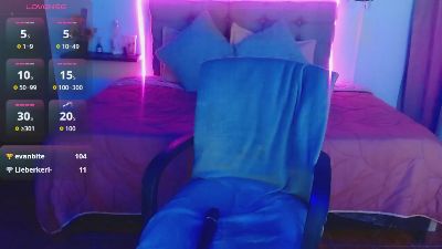 Srta_saraa live cam on Cam4